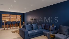 Villa for sale in Los Naranjos Golf, Nueva Andalucia