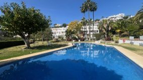 Town House for sale in El Herrojo, Benahavis