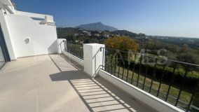 Town House for sale in El Herrojo, Benahavis