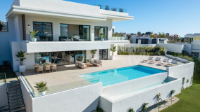 Villa zu verkaufen in La Resina Golf, Estepona Ost