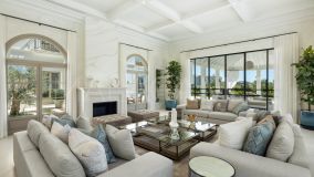 Villa for sale in Nueva Andalucia, Marbella