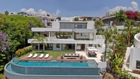 Villa for sale in La Quinta, Benahavis