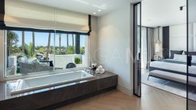 Duplex Penthouse for sale in Marina de Puente Romano, Marbella Golden Mile