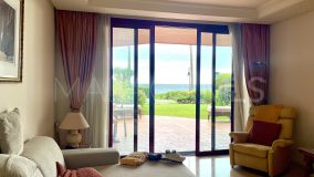 Appartement rez de chaussée for sale in Menara Beach, Estepona Est