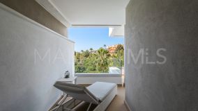 Apartment for sale in Benahavis