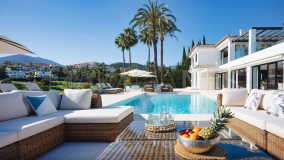 Villa for sale in Los Naranjos Golf, Nueva Andalucia
