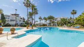 Tvåvånings takvåning for sale in Alcazaba Beach, Estepona Öst