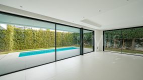 Villa for sale in Rio Verde, Marbella Golden Mile
