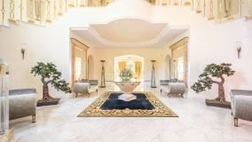 Villa for sale in Cascada de Camojan, Marbella Golden Mile