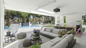 Villa for sale in Las Chapas, Marbella East
