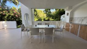 Markplanslägenhet for sale in Alhambra del Golf, Estepona Öst