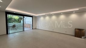 Ground Floor Apartment for sale in Alhambra del Golf, Estepona East