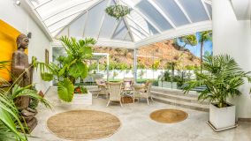 Villa for sale in Altos de Estepona