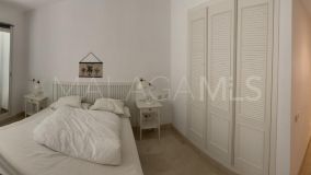 Markplanslägenhet for sale in Alcazaba Beach, Estepona Öst