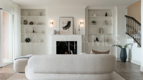 Duplex for sale in Monte Halcones, Benahavis