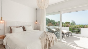 Town House for sale in Los Algarrobos, Nueva Andalucia
