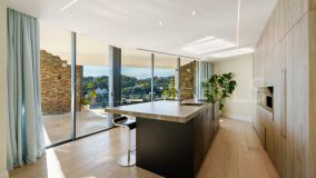 Villa for sale in El Madroñal, Benahavis