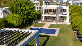 Villa for sale in Nueva Andalucia, Marbella