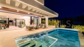 Villa for sale in El Madroñal, Benahavis