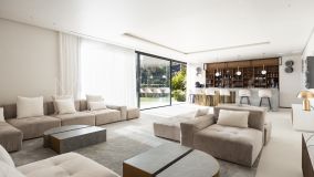 Villa en venta en El Madroñal, Benahavis