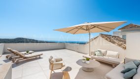 Penthouse for sale in Marbella Club Hills, Benahavis
