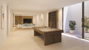 Villa for sale in Estepona Golf, Estepona West