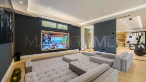 Villa en venta en Nueva Andalucia, Marbella