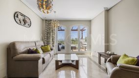 Penthouse for sale in Los Arqueros, Benahavis