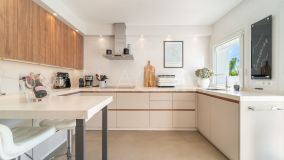 Villa for sale in Cerros del Aguila, Mijas Costa