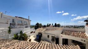 Villa en venta en Nueva Andalucia, Marbella