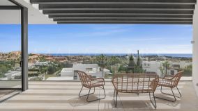 Villa for sale in La Alqueria, Benahavis