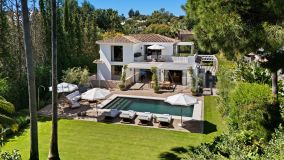 Villa for sale in Nueva Andalucia, Marbella