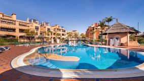 Wohnung zu verkaufen in Hacienda del Sol, Estepona Ost