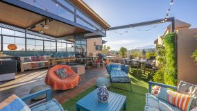 Zweistöckiges Penthouse zu verkaufen in Estepona Ost