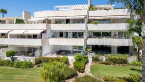Apartment for sale in Nueva Andalucia, Marbella