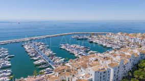 Lägenhet for sale in Marbella - Puerto Banus