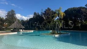 Appartement rez de chaussée for sale in Alhambra del Golf, Estepona Est