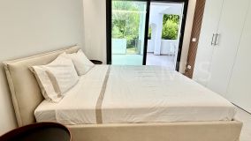 Apartamento Planta Baja en venta en Alhambra del Golf, Estepona Este