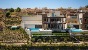 Villa Pareada en venta en Be Lagom, Benahavis