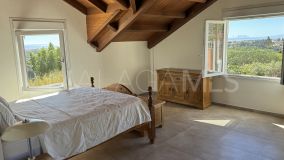 Villa for sale in Puerto Romano, Estepona Est