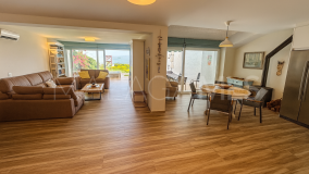 Villa for sale in Bahia Dorada, Estepona West