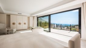 Villa for sale in El Madroñal, Benahavis