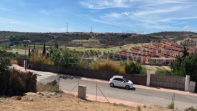 Villa for sale in Valle Romano, Estepona West