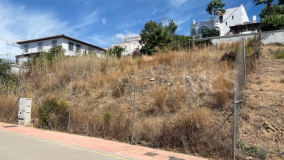 Villa for sale in Valle Romano, Estepona West