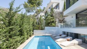 Villa for sale in Pinares de San Antón, Malaga - Este
