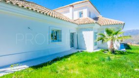 4 bedrooms villa in La Mairena for sale