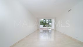 Apartment for sale in Las Tortugas de Aloha, Nueva Andalucia