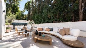 Villa for sale in Nueva Andalucia, Marbella