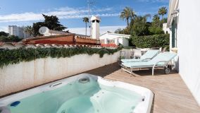 Villa for sale in La Campana, Nueva Andalucia