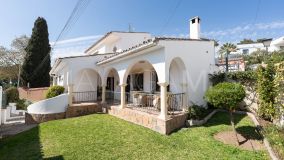 Villa for sale in La Campana, Nueva Andalucia